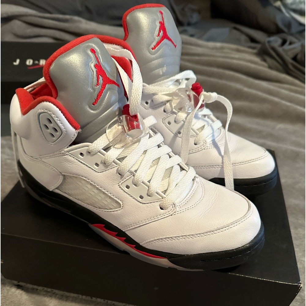 Air Jordan Retro 5